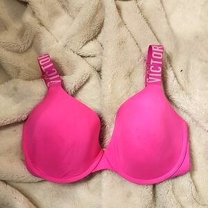 Victoria's secret t-shirt lined demi bra size 34DD